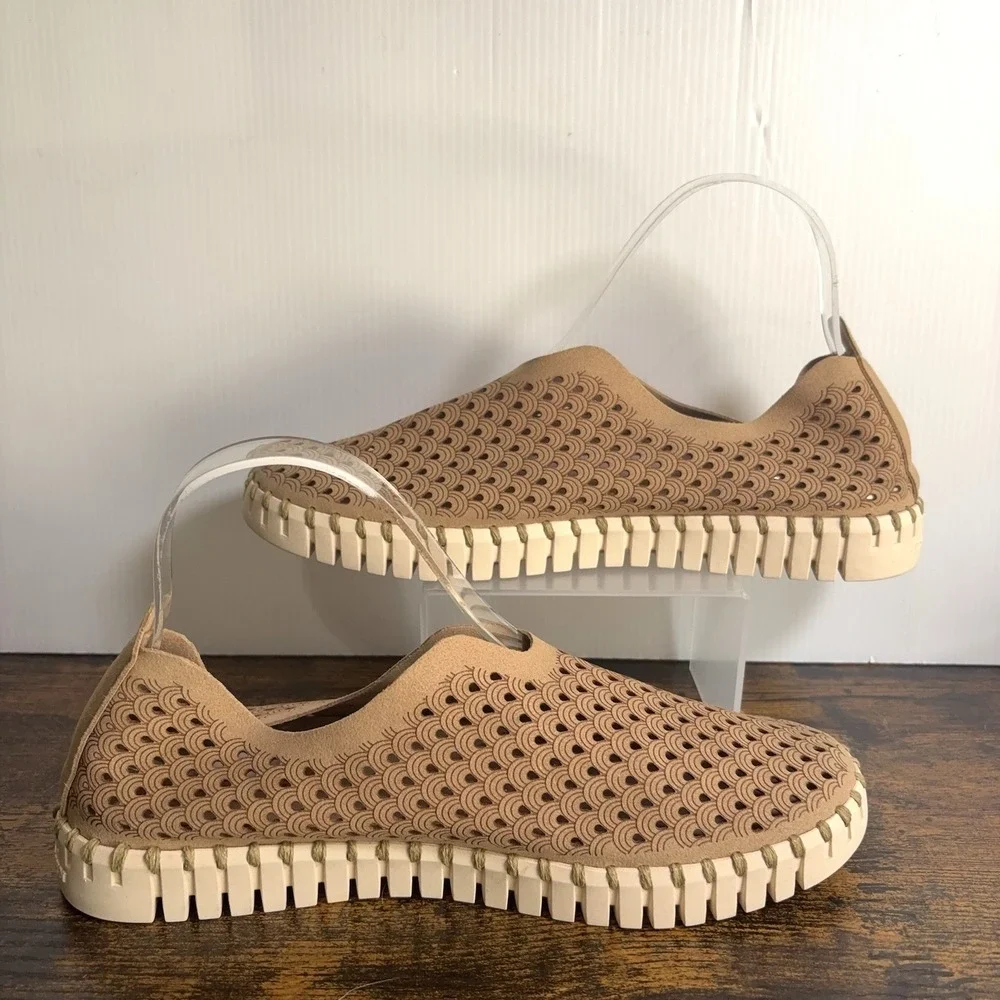 Isle Jacobson Tulip Sneakers Loafers Womens Sz 10 EU 40 Brown Perforated